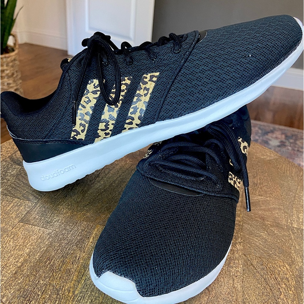 Adidas Cloudfoam size 10